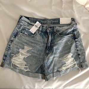 American Eagle Mom Short